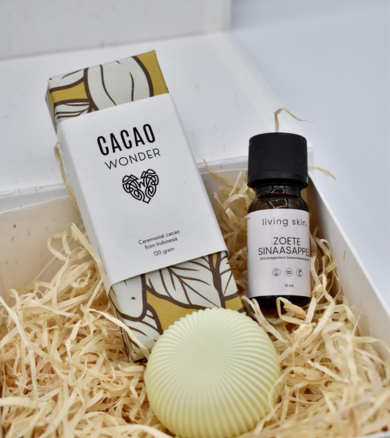 Cadeaupakket ceremonail cacao Bali x Living Skin – Ontspan & Herstel